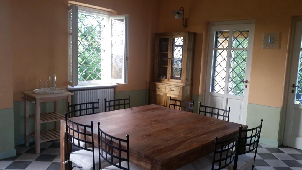 Cascina Rollone Villa Rocchetta Tanaro Luaran gambar