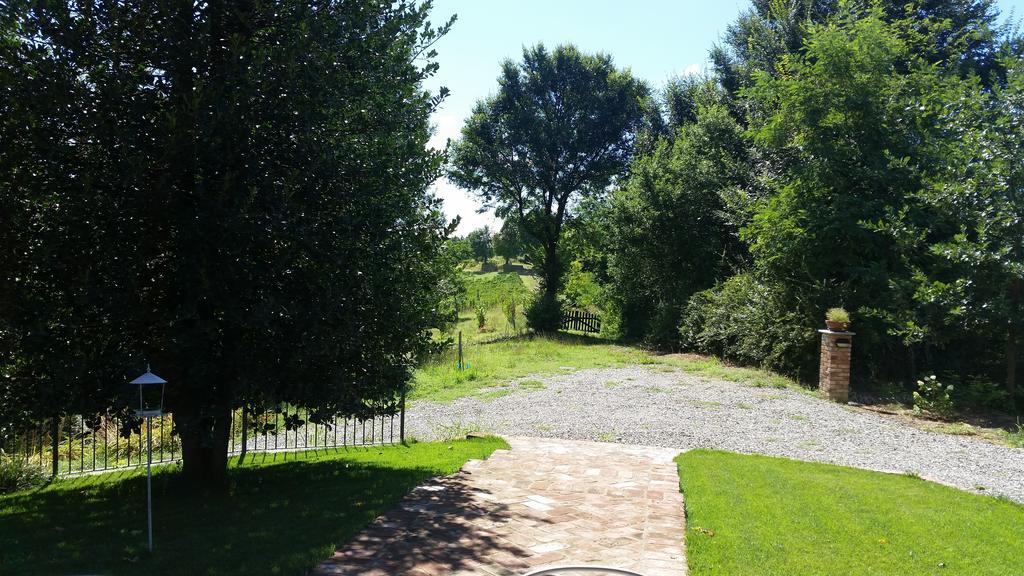 Cascina Rollone Villa Rocchetta Tanaro Luaran gambar